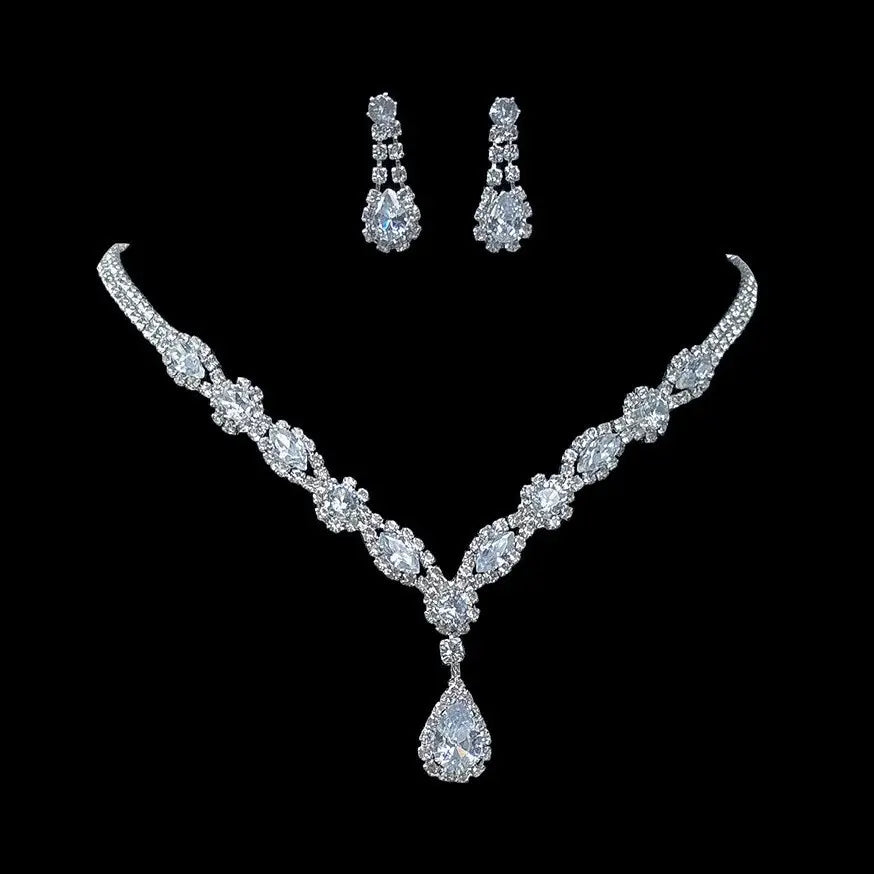 Full Diamond Claw Chain Necklace Set For Woman's