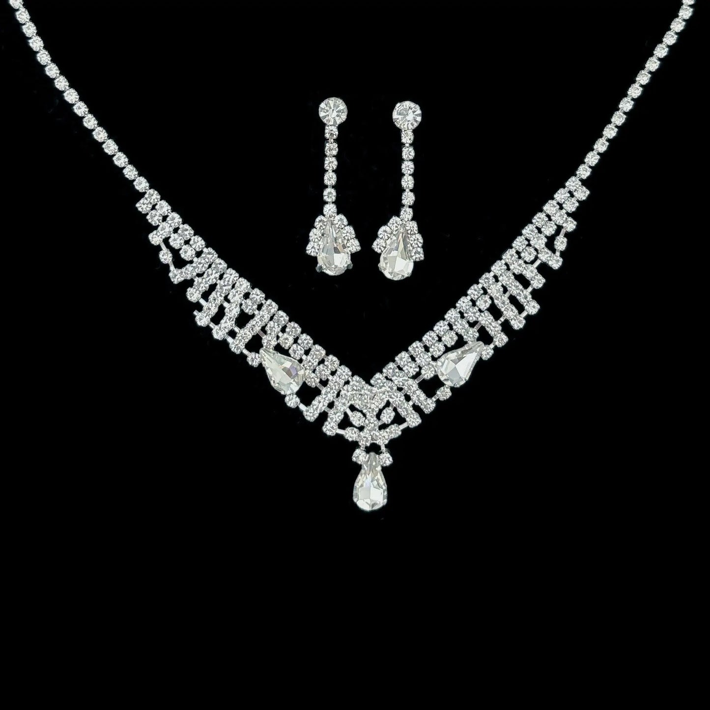 Full Diamond Claw Chain Necklace Set For Woman's