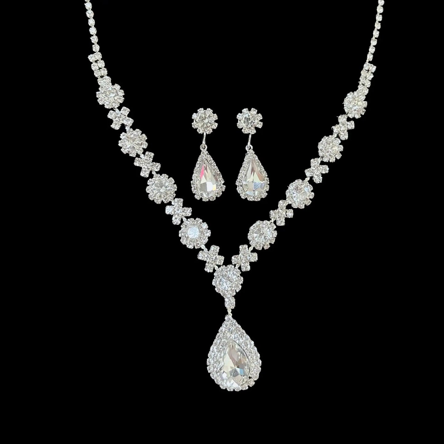 Full Diamond Claw Chain Necklace Set For Woman's