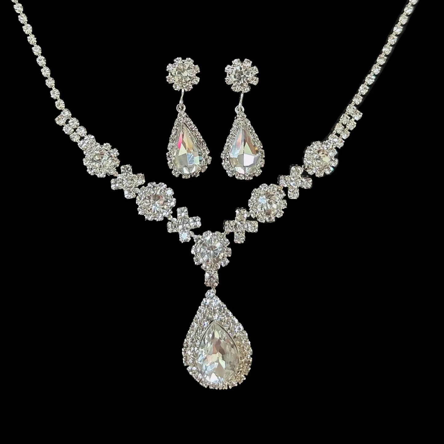 Full Diamond Claw Chain Necklace Set For Woman's