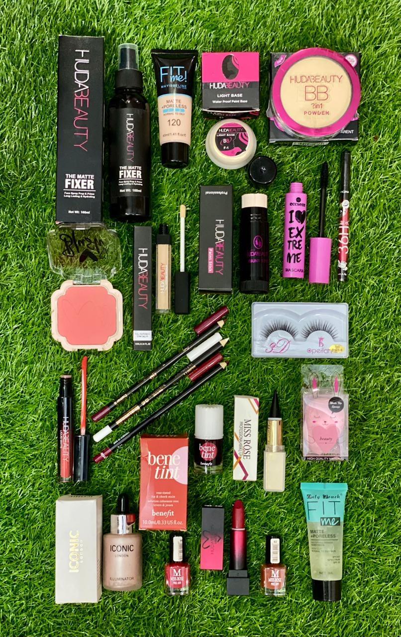 20 in 1 Makeup Set Mate Fixer & Lenses For Daily Wear