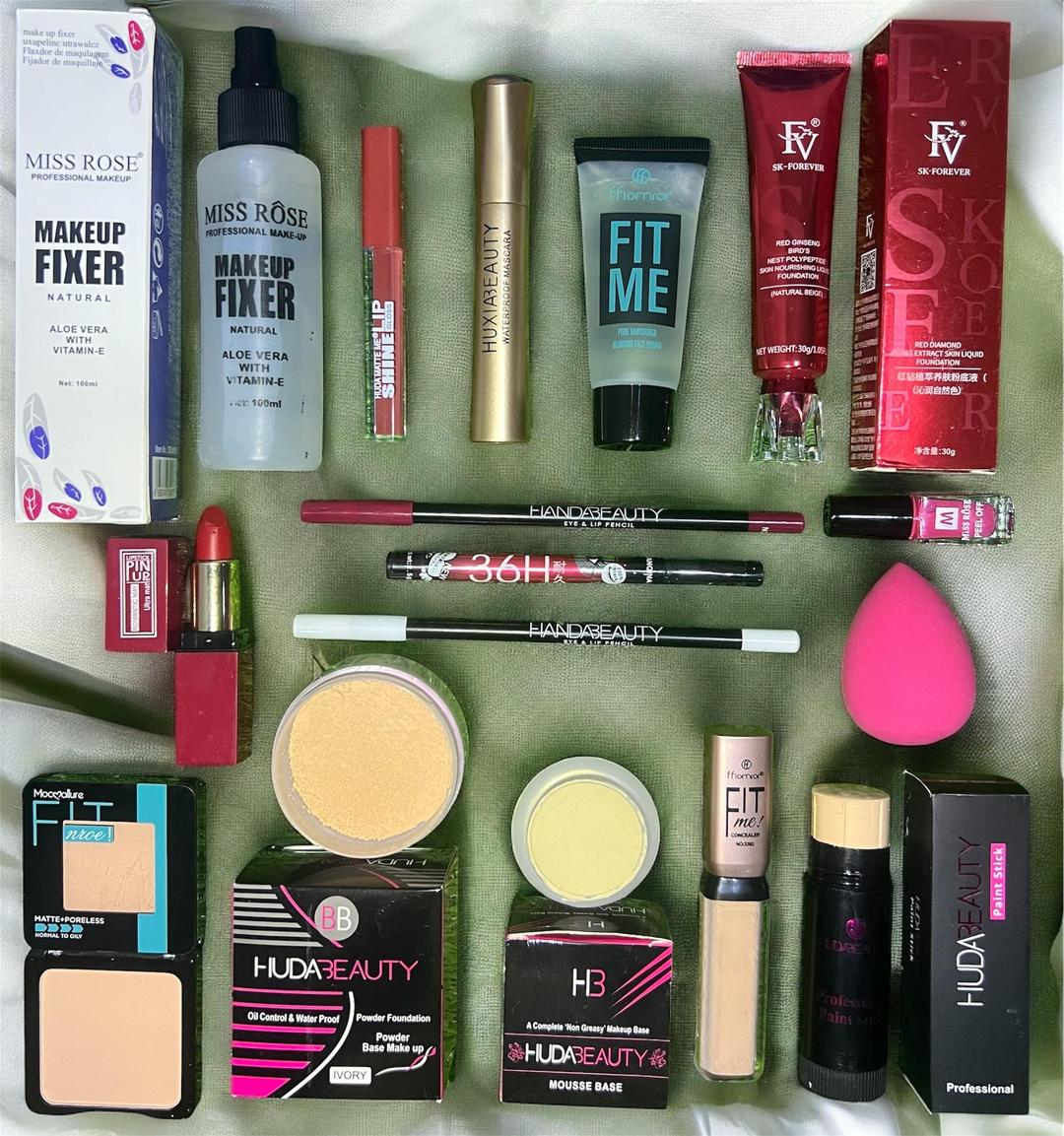 16 in 1 Makeup Set For Pakistani Womans Long-Lasting & Travel Friendly