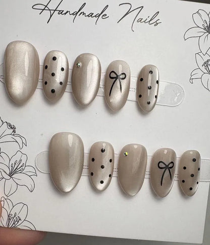 Pack of 24 nails for girls