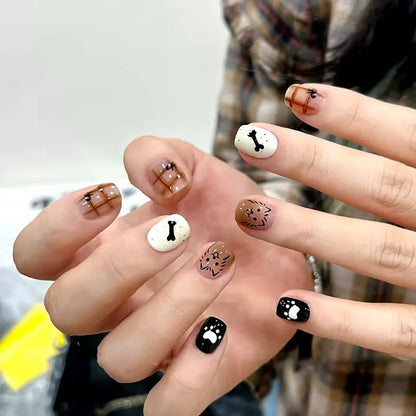 Pack of 24 nails for girls