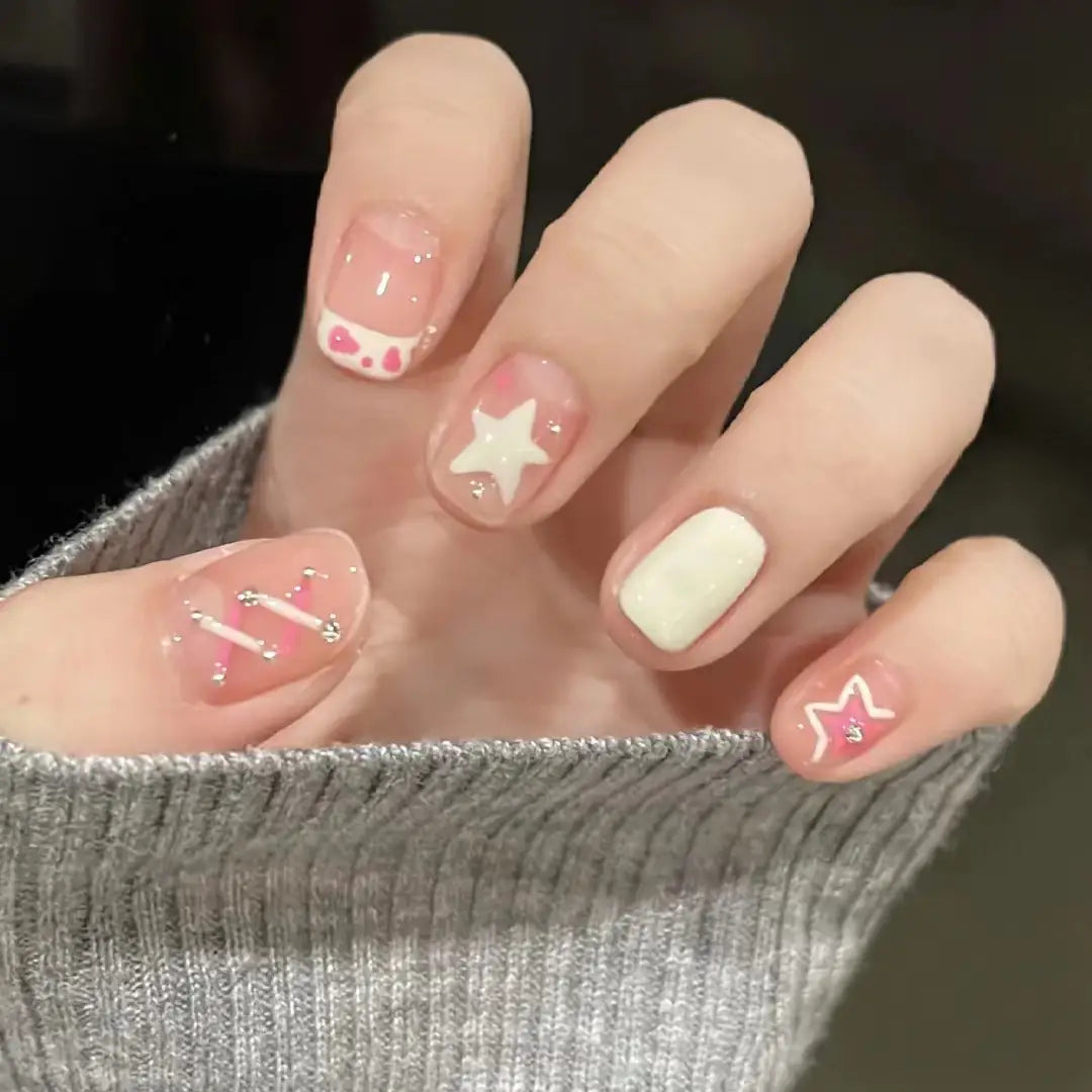 Pack of 24 nails for girls