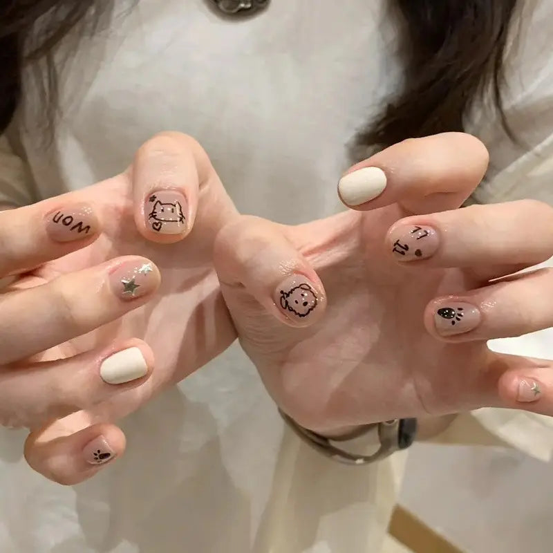 Pack of 24 nails for girls