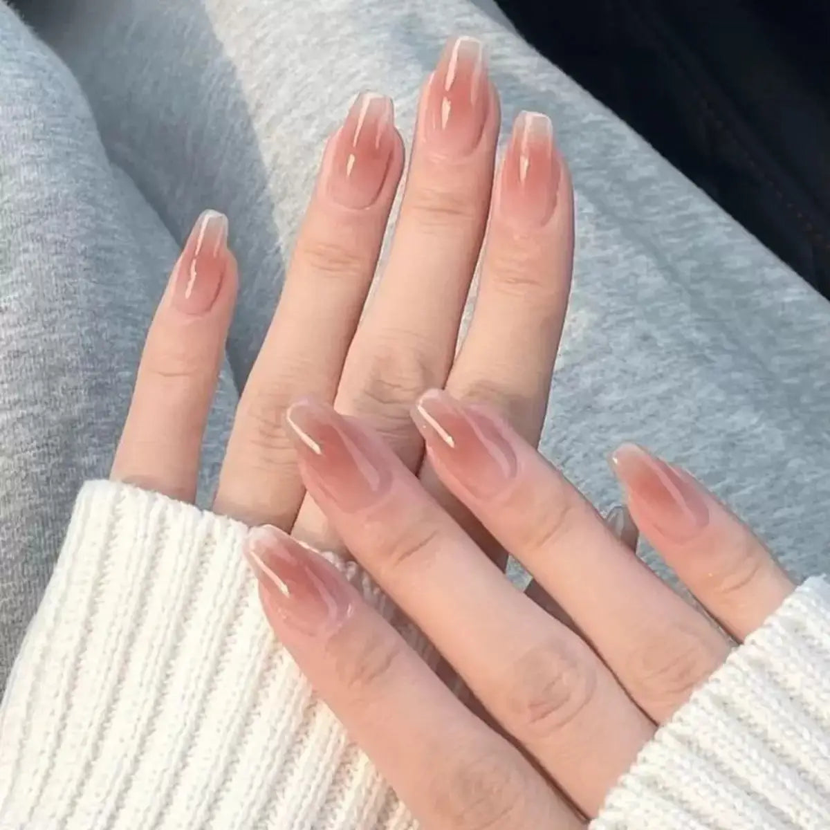 Pack of 24 nails for girls
