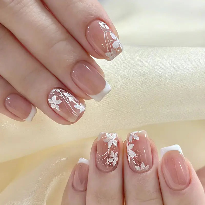 Pack of 24 nails for girls