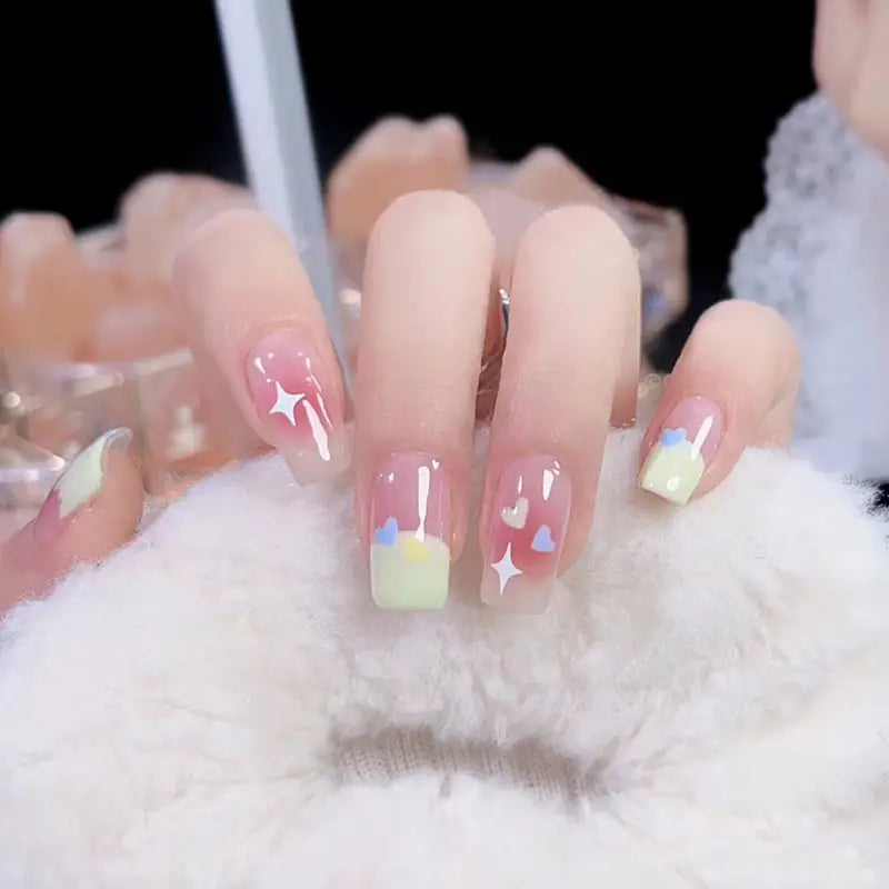 Pack of 24 nails for girls