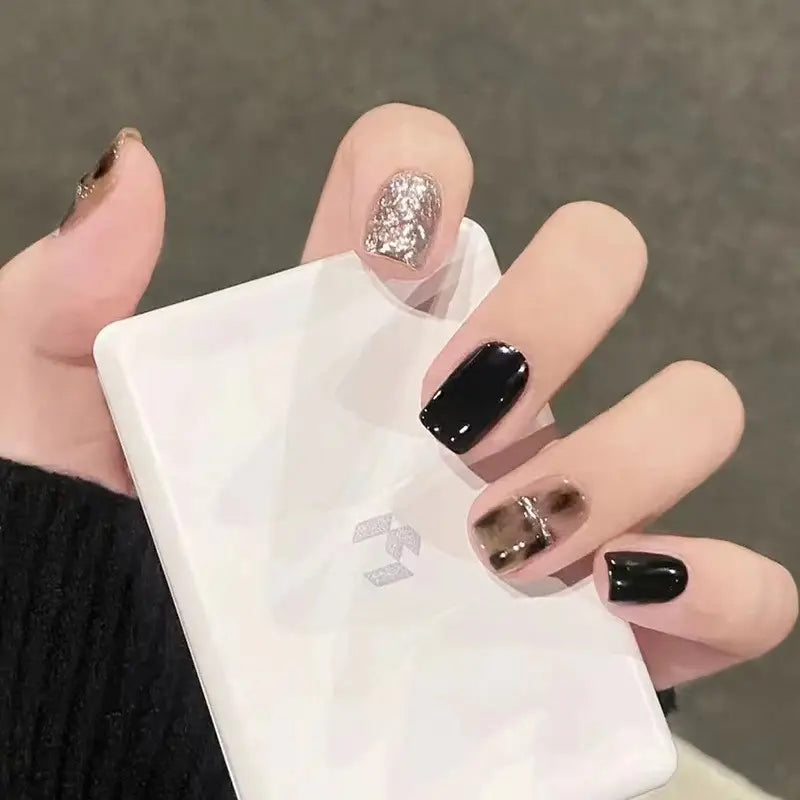Pack of 24 nails for girls