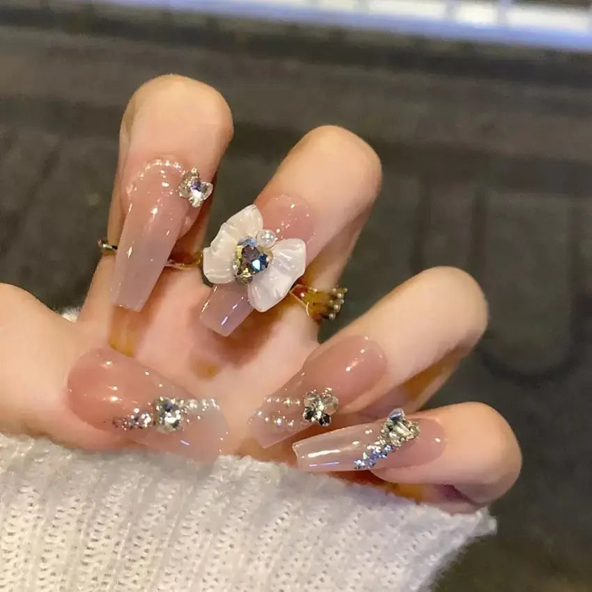 Pack of 24 nails for girls