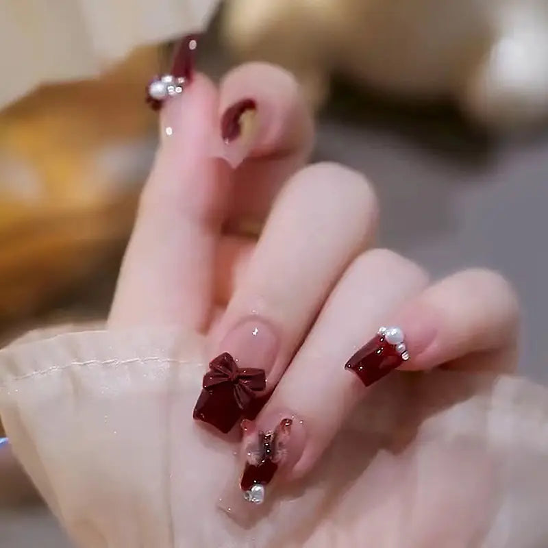 Pack of 24 nails for girls