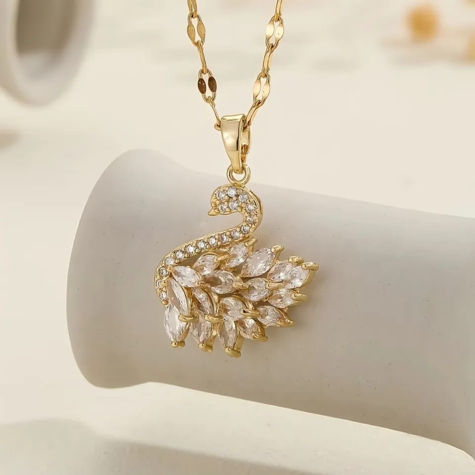 Zircon Swan Necklace only For Girls