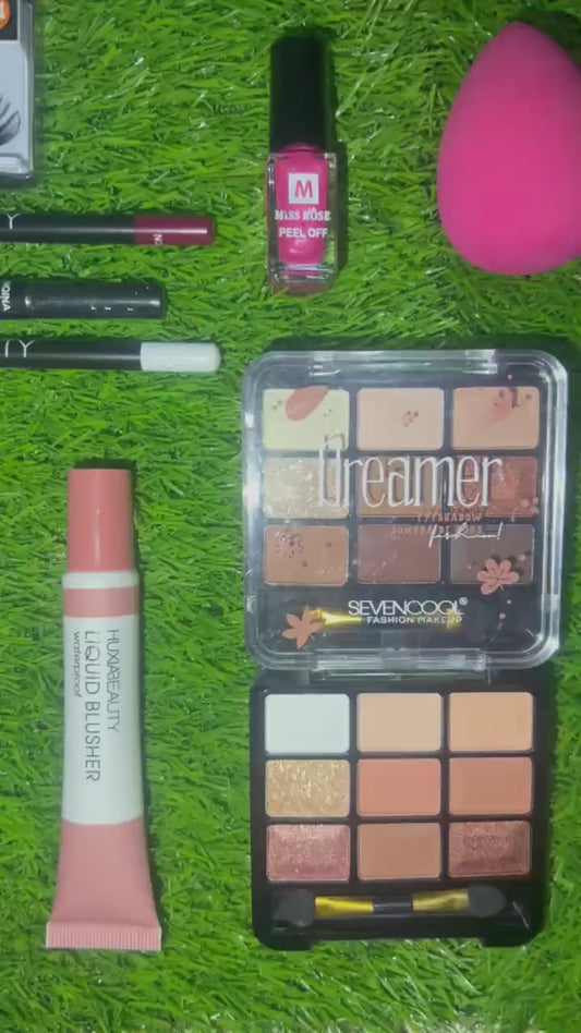 18 in 1 Makeup Set For Pakistan Skin & Weather